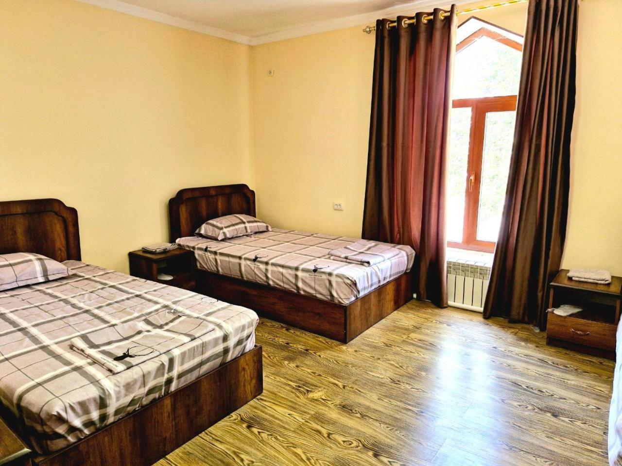 Hotel Mir Адрес Abu Ali Ibn Sino 4A Бухара Екстериор снимка