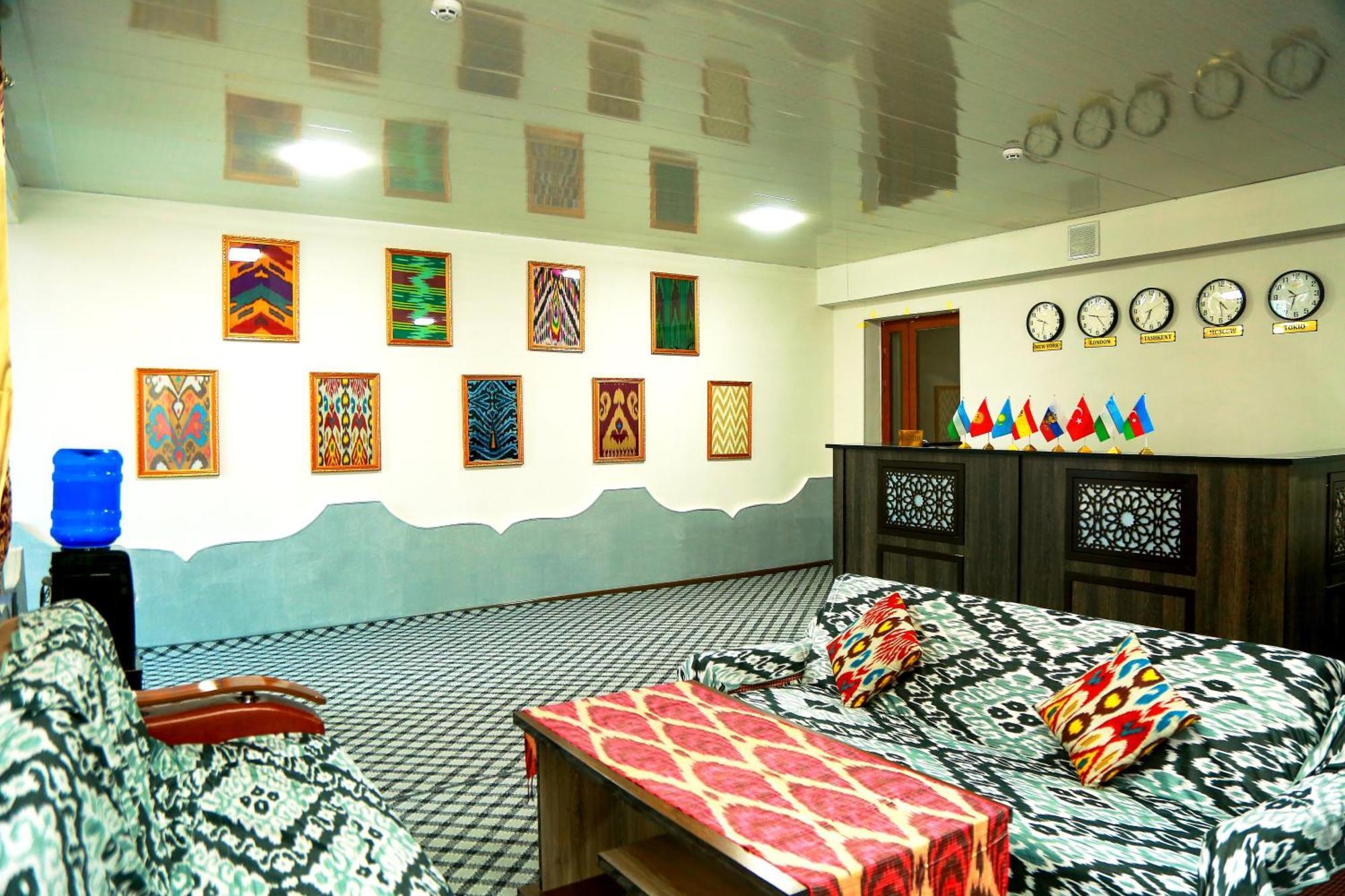 Hotel Mir Адрес Abu Ali Ibn Sino 4A Бухара Екстериор снимка